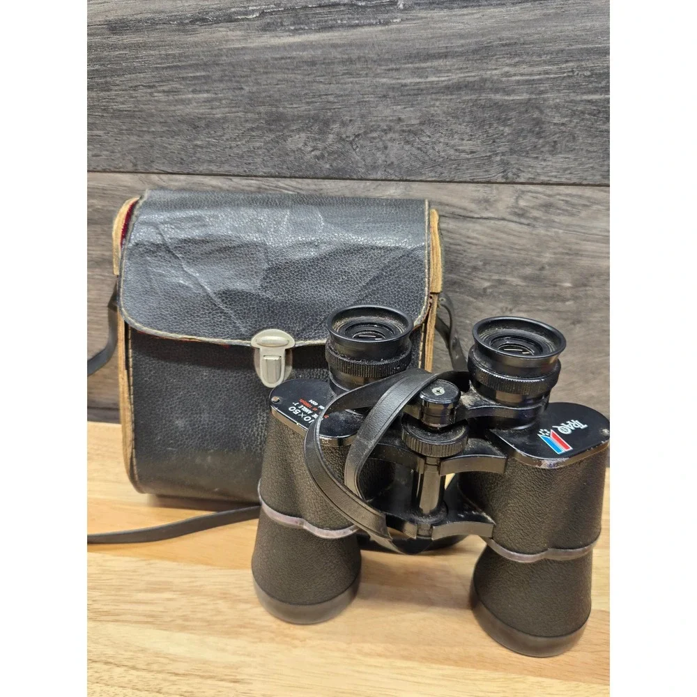 Traq 10x50 Wide Angle Binoculars Model 4004 Vintage Black with Case